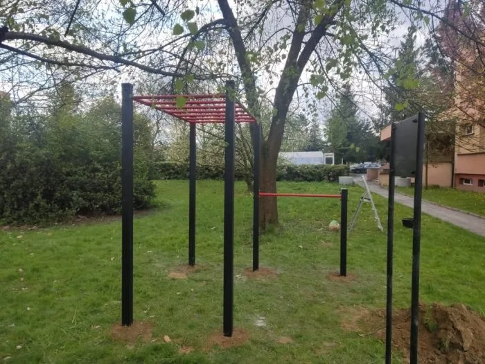 Hochwertige Outdoor Calisthenics Anlage – KraftZone I – Bild 10